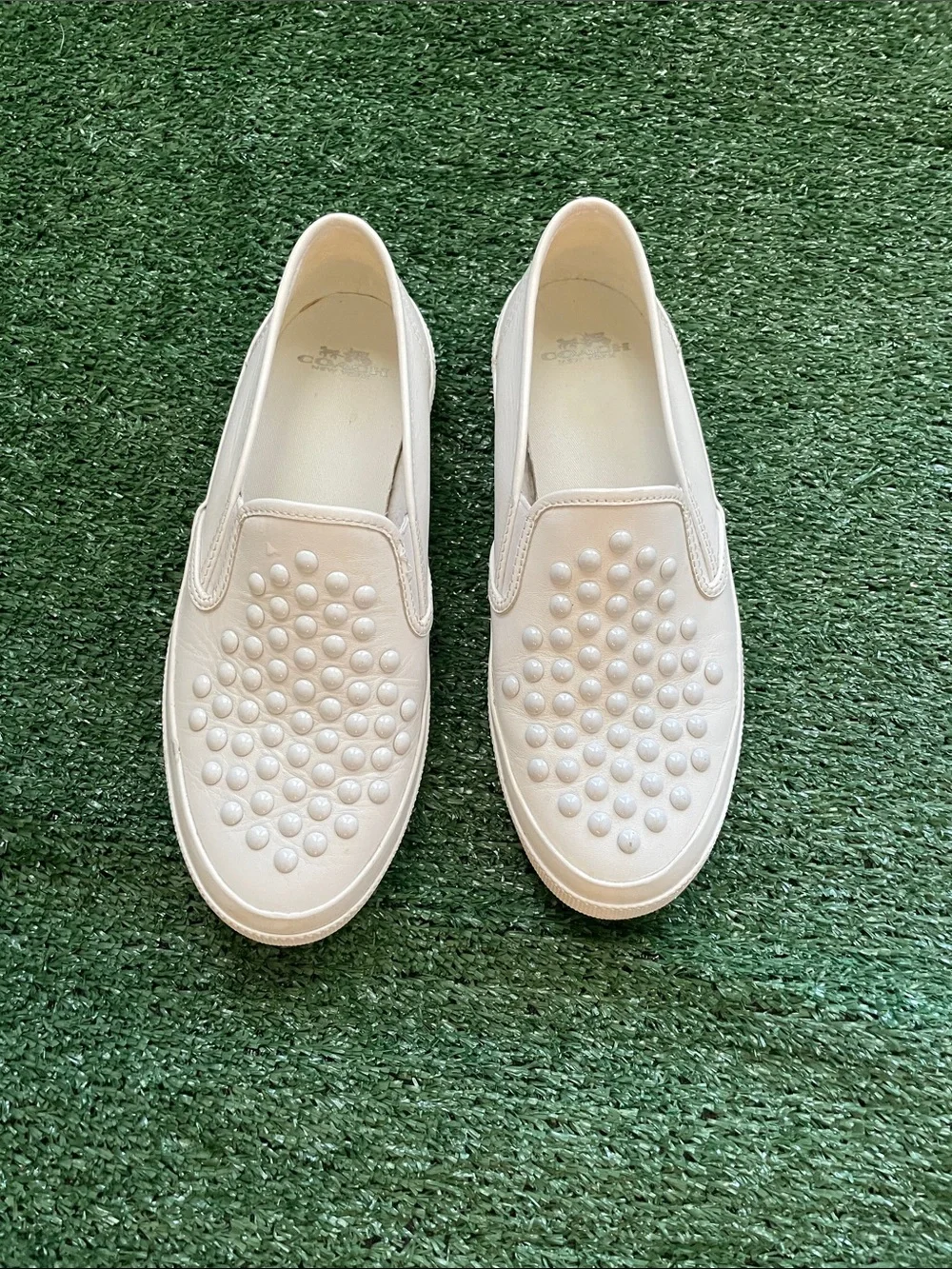 Coach Sneakers Chrissy Rivets White Leather Slip-On Women’s size 8.5 Studded